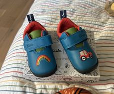 Clarks frugi roamers