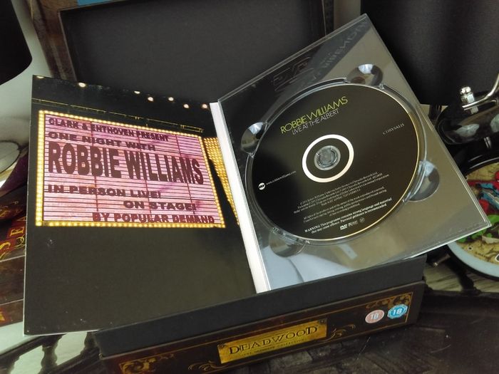 Robbie Williams Live At The Albert ! DVD ! 2001 !