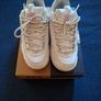Trainer's size UK 1, EUR 33 1/2 Image 2