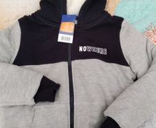 Brand new with tag kids hoodie 4 to 6 years