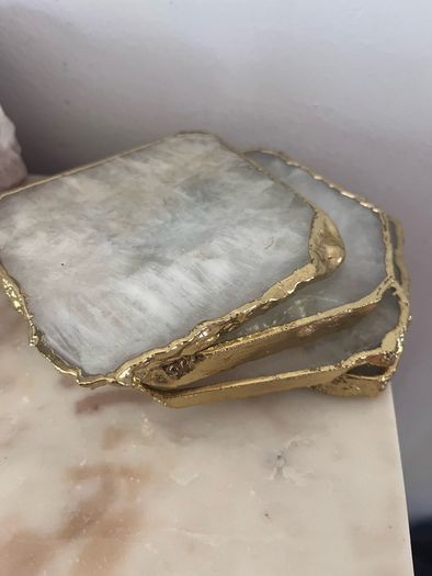 4 quartz crystal coasters