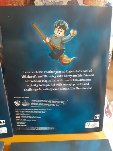 Harry Potter Lego theme Wizarding World sticker and puzzle tin . 4 books of fun !