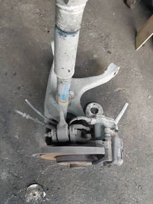 audi a4 b8 driver side complete rear hub suspension
