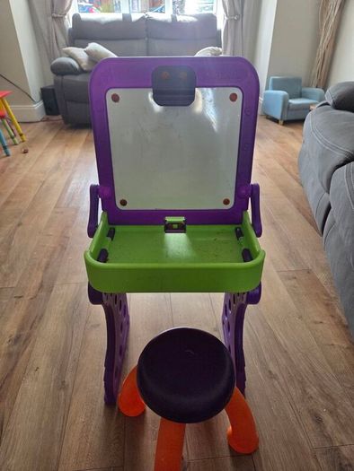 Kids Art table and stool