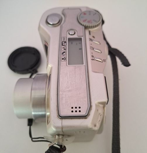 Minolta Dimage S404