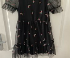 Girls dress, 7 to 8