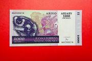 Madagascar.  1000 Francs  2004   PICK  89a  ( Uncirculated )