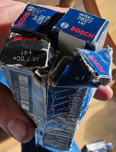 500+ Bosch Beru Spark Plugs JOT LOT