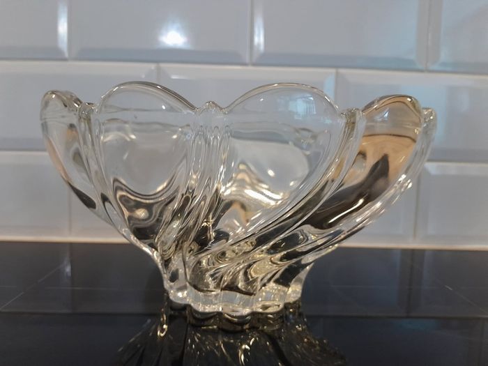 Crystal glass center piece
