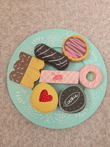 Le Toy Van Wooden Biscuits Cookies Set