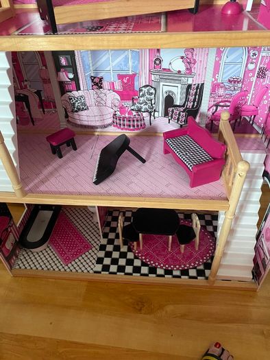 Dolls House