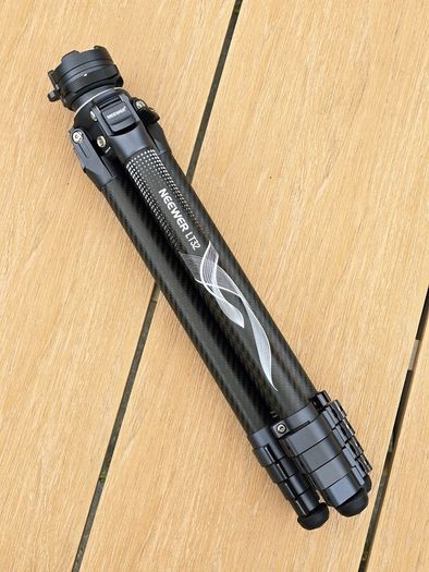 Neewer LT32 carbon fibre travel tripod