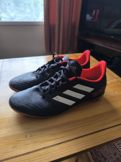 indoor football boots
