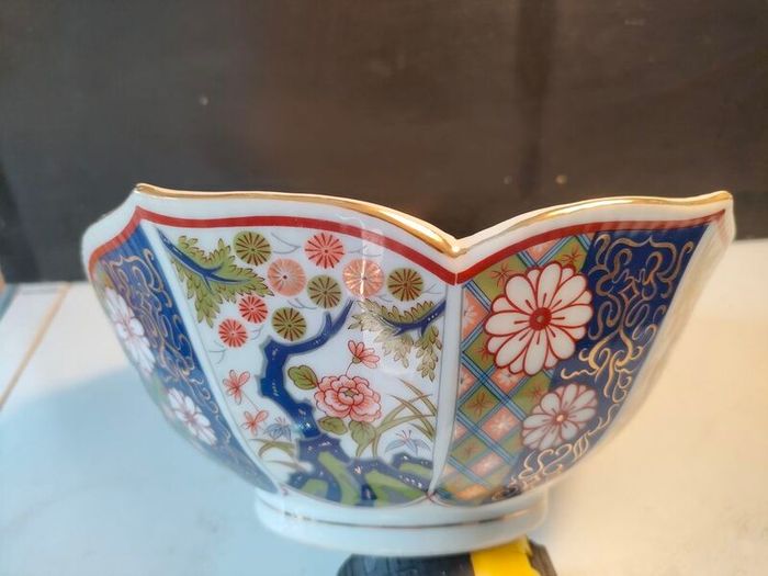 9" Vintage Japanese Armani Lotus Flower Vase