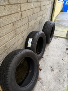Bridgestone Blizzak 255/55/18 Brand new