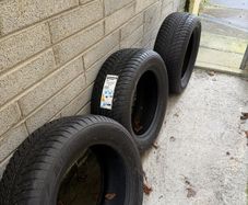 Bridgestone Blizzak 255/55/18 Brand new