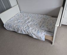 Cotbed