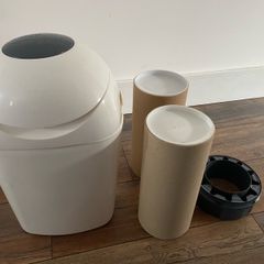 Tommee Tippee Sangenic Diaper Bin & Cassette Refills