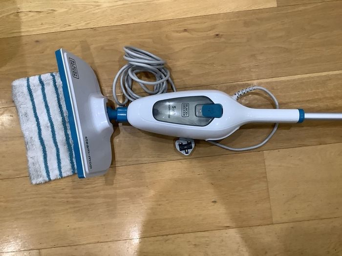 Black+ Decker 5in1 steam mop