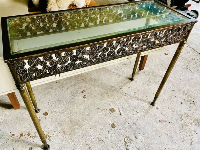 Glass table