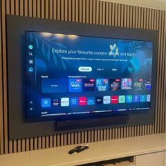 65 Samsung 4K tv and Samsung soundbar
