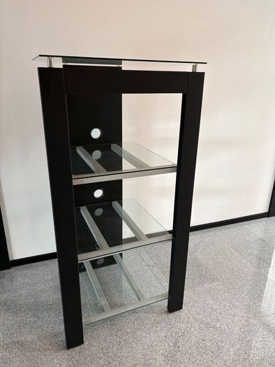 Hi-Fi cabinet