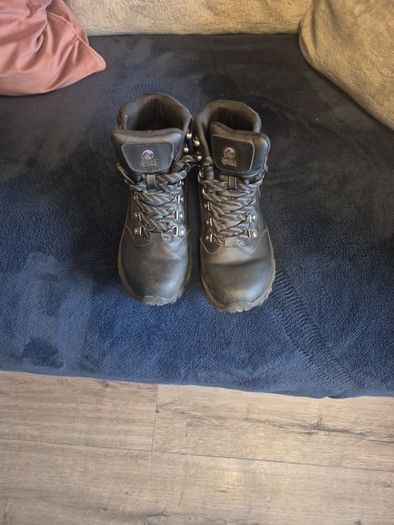 womens hiking boots