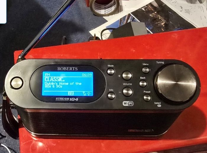 Roberts Stream 104 Internet FM Radio with alarm functionality. Mains adapter.