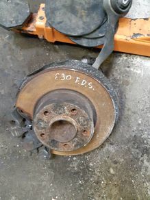 Bmw E90 E91 E92 E93 Front Driver Suspension Leg Hub Strut Arms