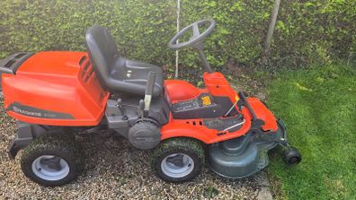 Husqvarna R15C lawnmower