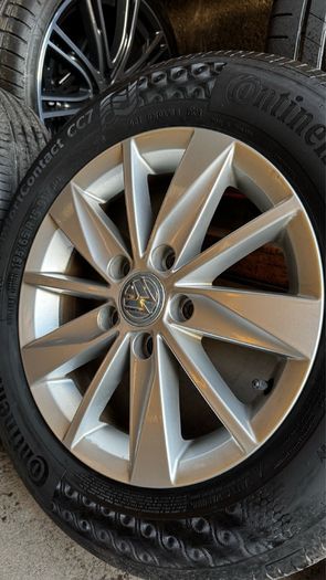 15" Genuine Volkswagen Alloys