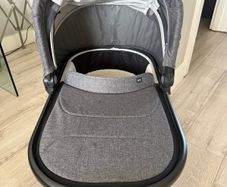 Uppababy carrycot V3 - Greyson