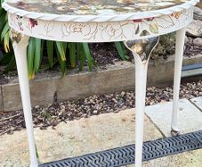 DemiLune Table