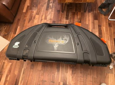 Compound bow case