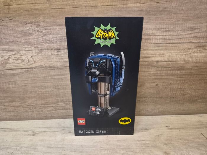 LEGO 76238 Batman Classic TV Series Cowl