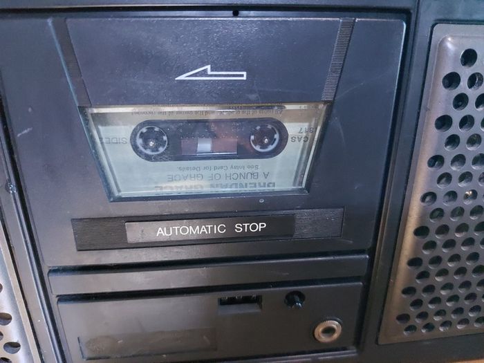 Vintage Radio and Tape Player-Recorder, everything working great and in excellent condition