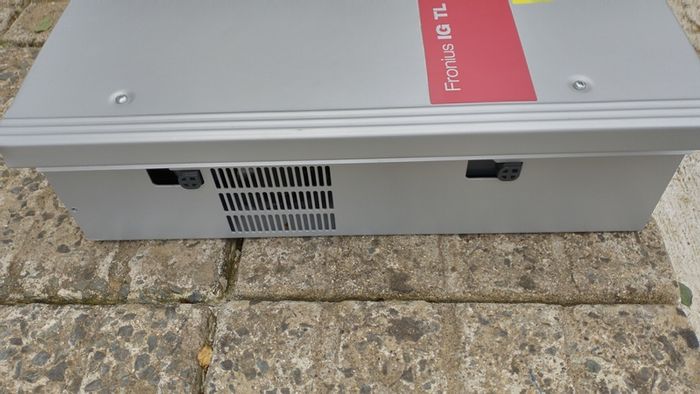 Fronius Solar PV Inverter On Grid 3.6kw - never use. MERCEDES IN INVERTERS