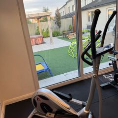Cross Trainer / Elliptical Exercise Machine