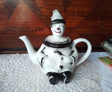 Tony Woods Clown Teapot
