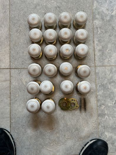 door knobs quantity 20