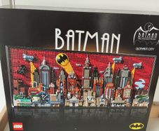 LEGO Batman Gotham City Skyline 76271