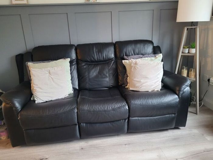 3 and 2 seater