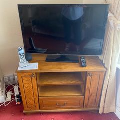 Higginbotham hand made TV stand