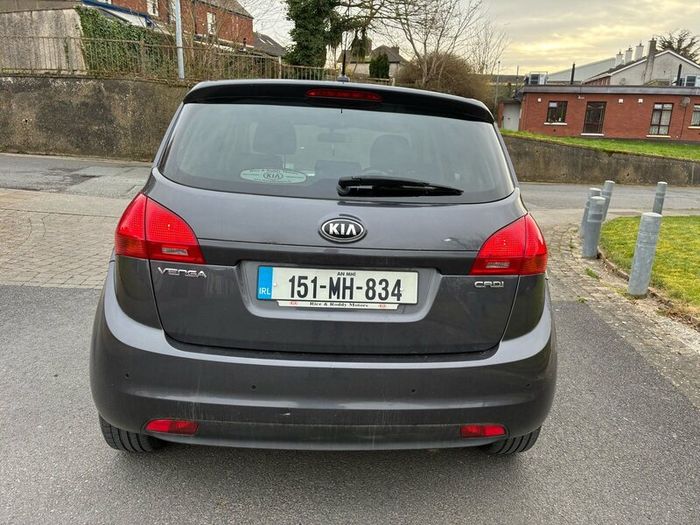 151 Kia Venga 1.4 diesel  new 15 month Nct
