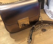 cross body bag designer Carvela new