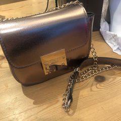 cross body bag designer Carvela new