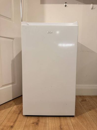 Logik undercounter freezer