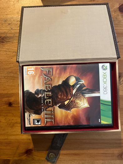 Fable 3 collectors edition xbox 360