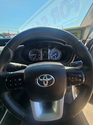 Toyota Hilux 2.4D4D Invincible 148BHP D/C 4DR Auto