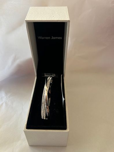 Warren James bangle with Swarovski crystals